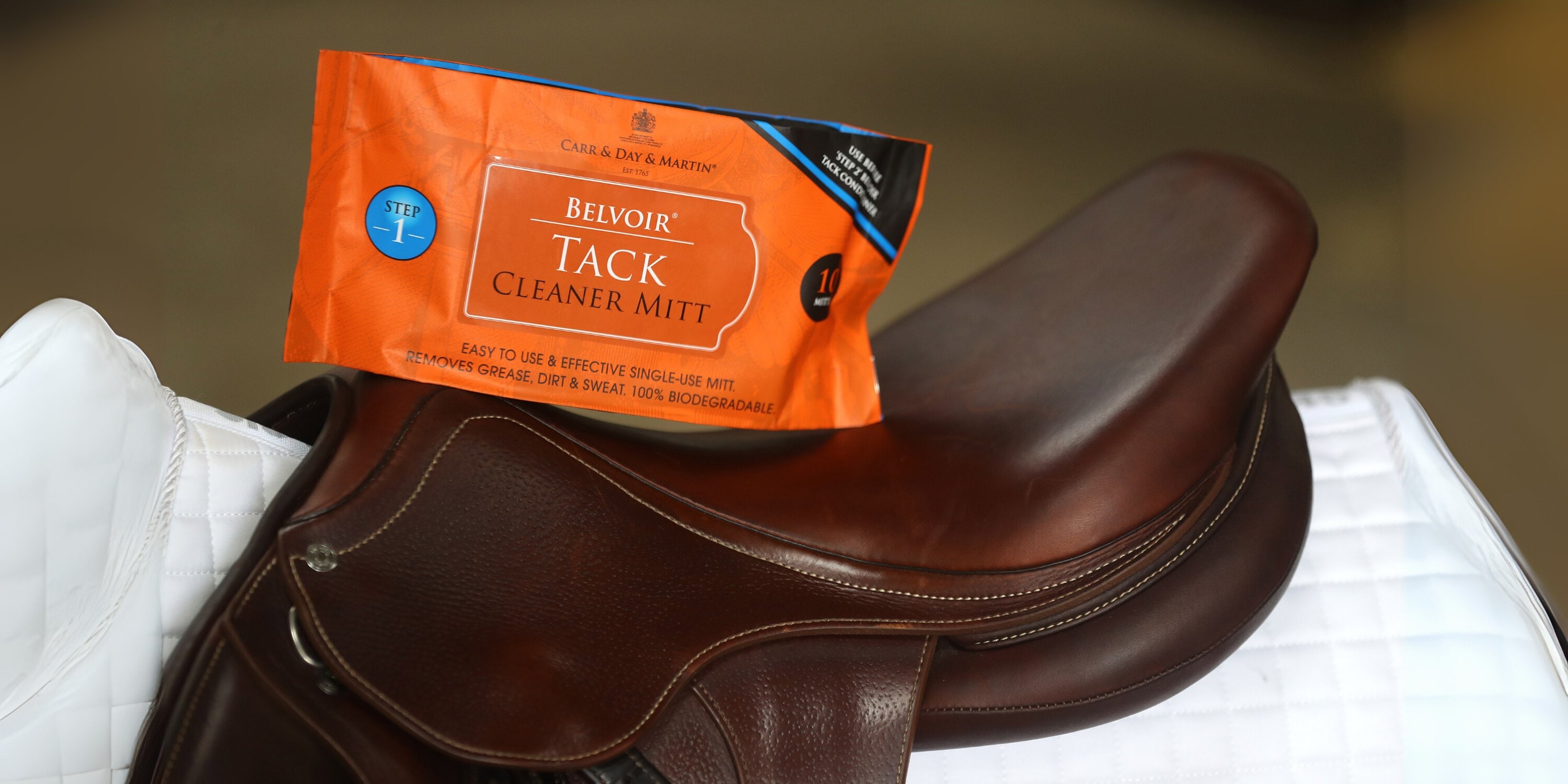 https://www.hogstaridsport.com/pub_docs/files/tackcleaningmitts.png