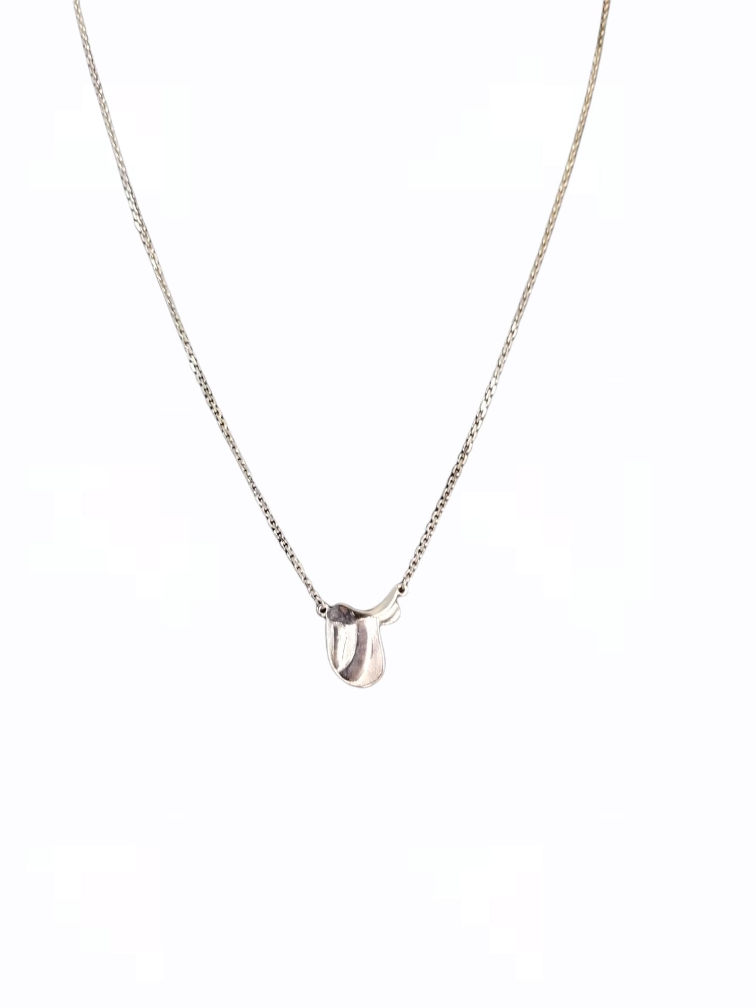 Saddle necklace