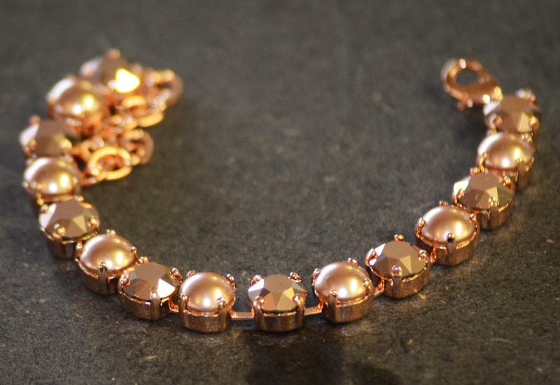 Rhinestone Bracelet - Rose Gold/Pearl